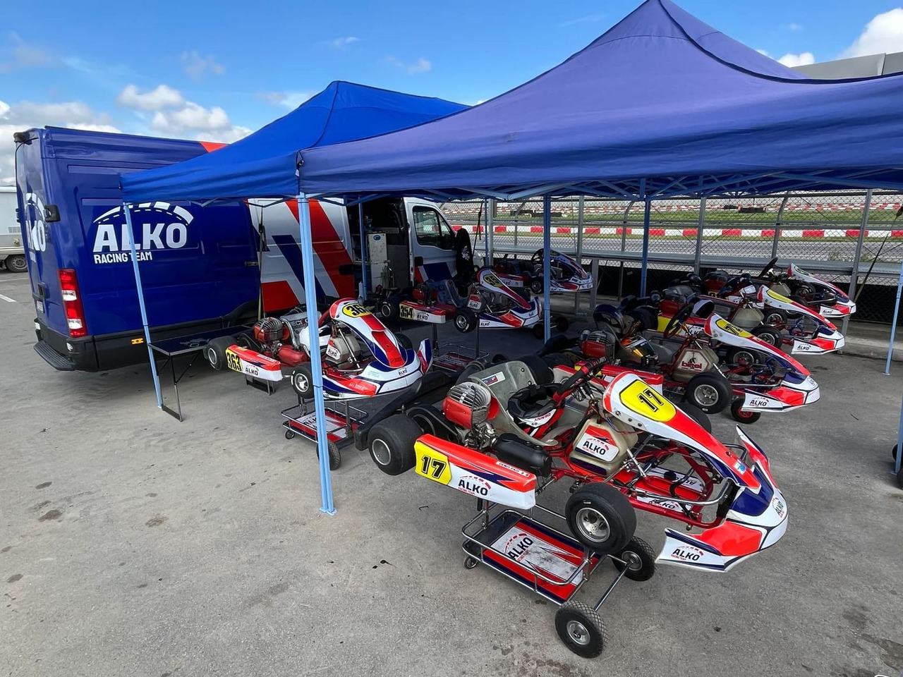 Il paddock ALKO con i kart